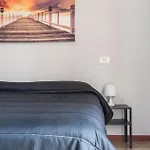 Travelershome Ciampino&Morena Guesthouse