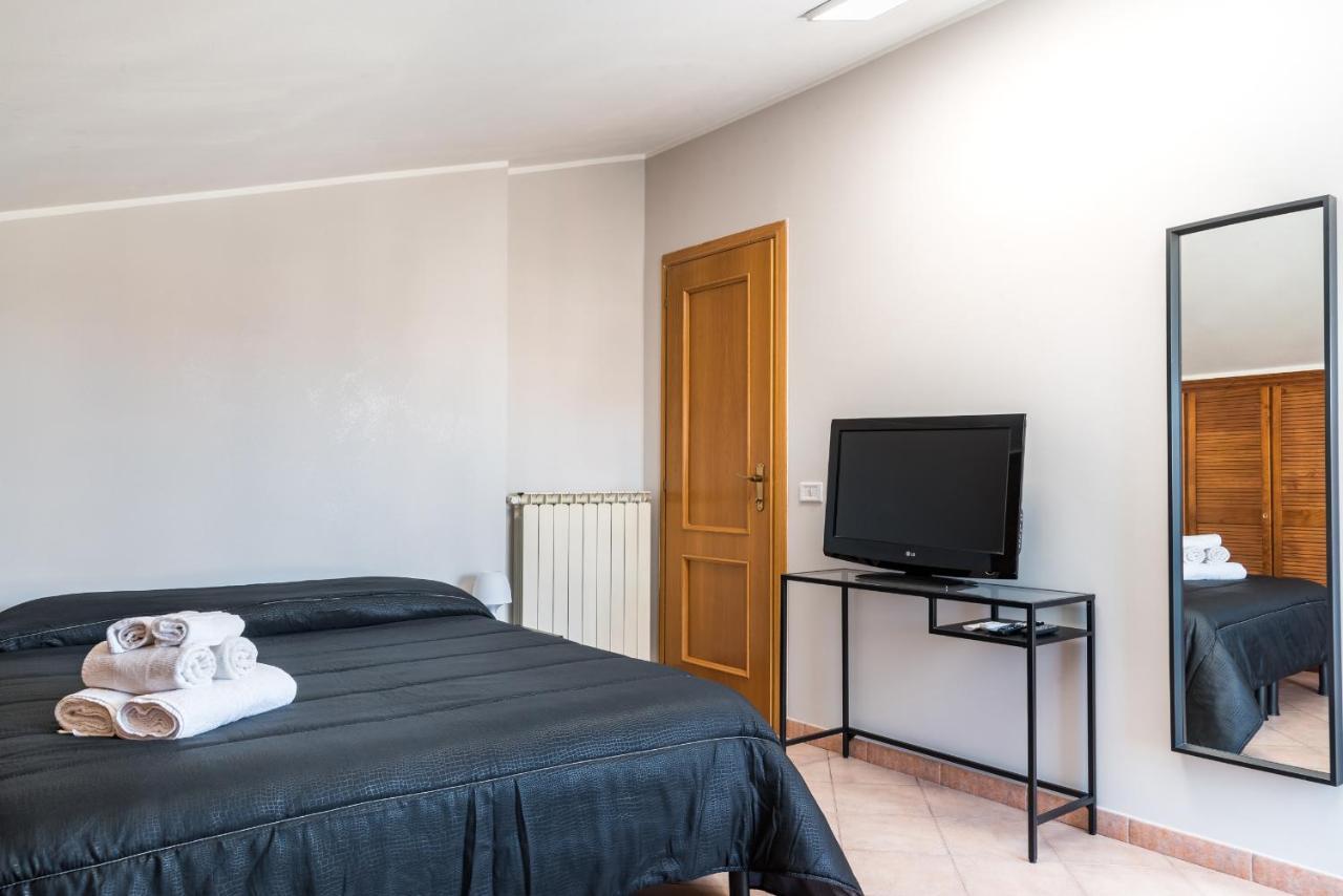 Travelershome Ciampino&Morena Guesthouse Affittacamere