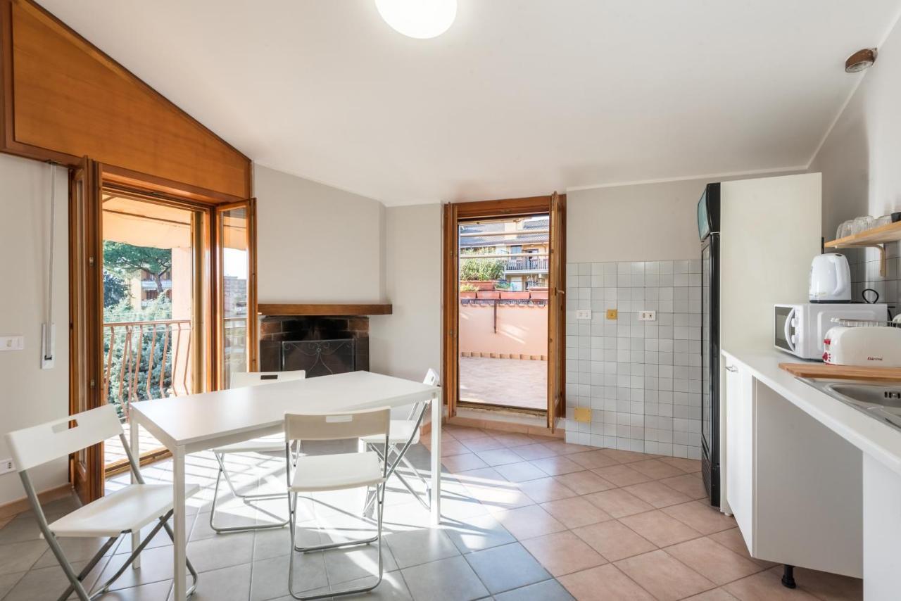 Travelershome Ciampino&Morena Guesthouse Affittacamere *