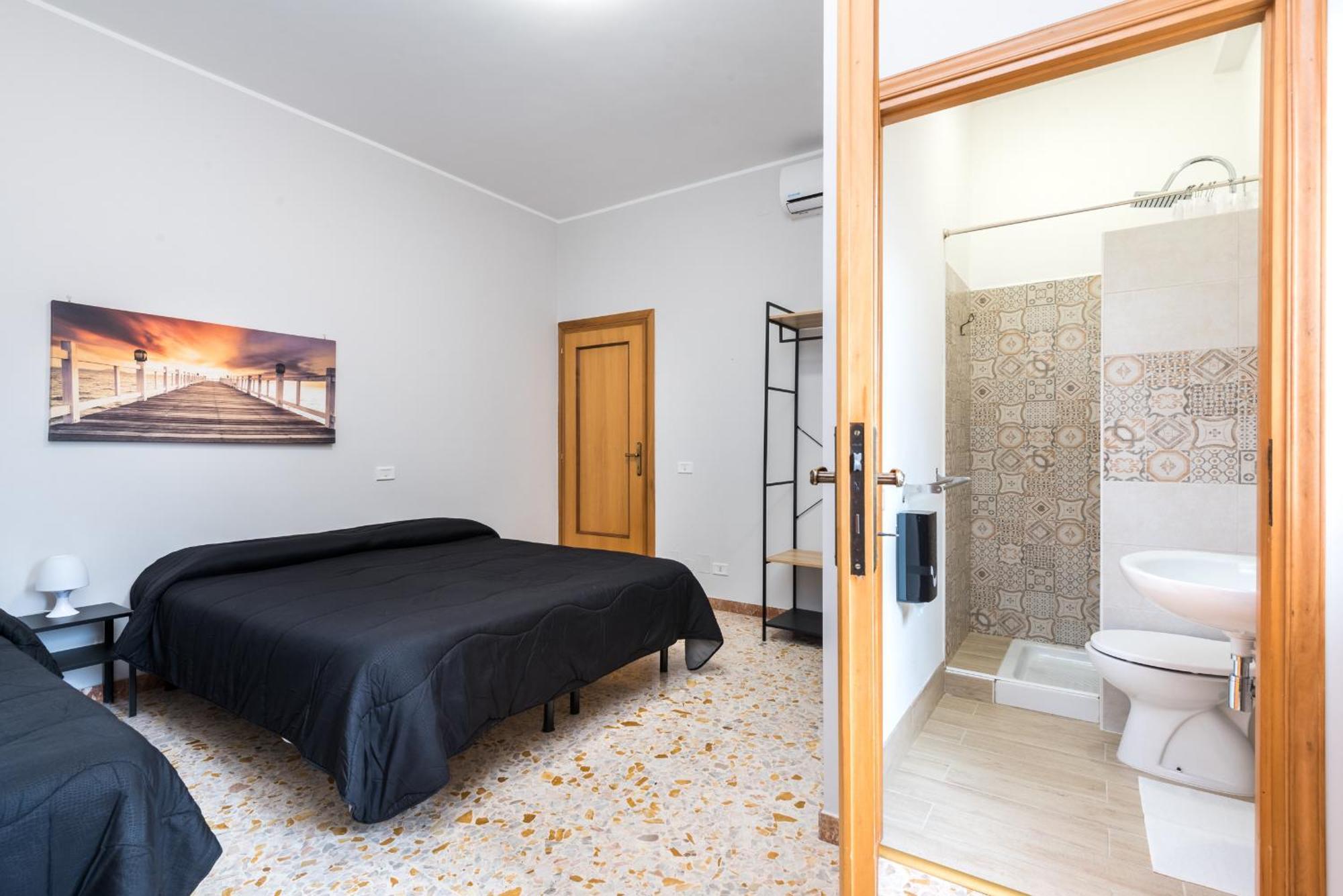 Travelershome Ciampino&Morena Guesthouse Affittacamere