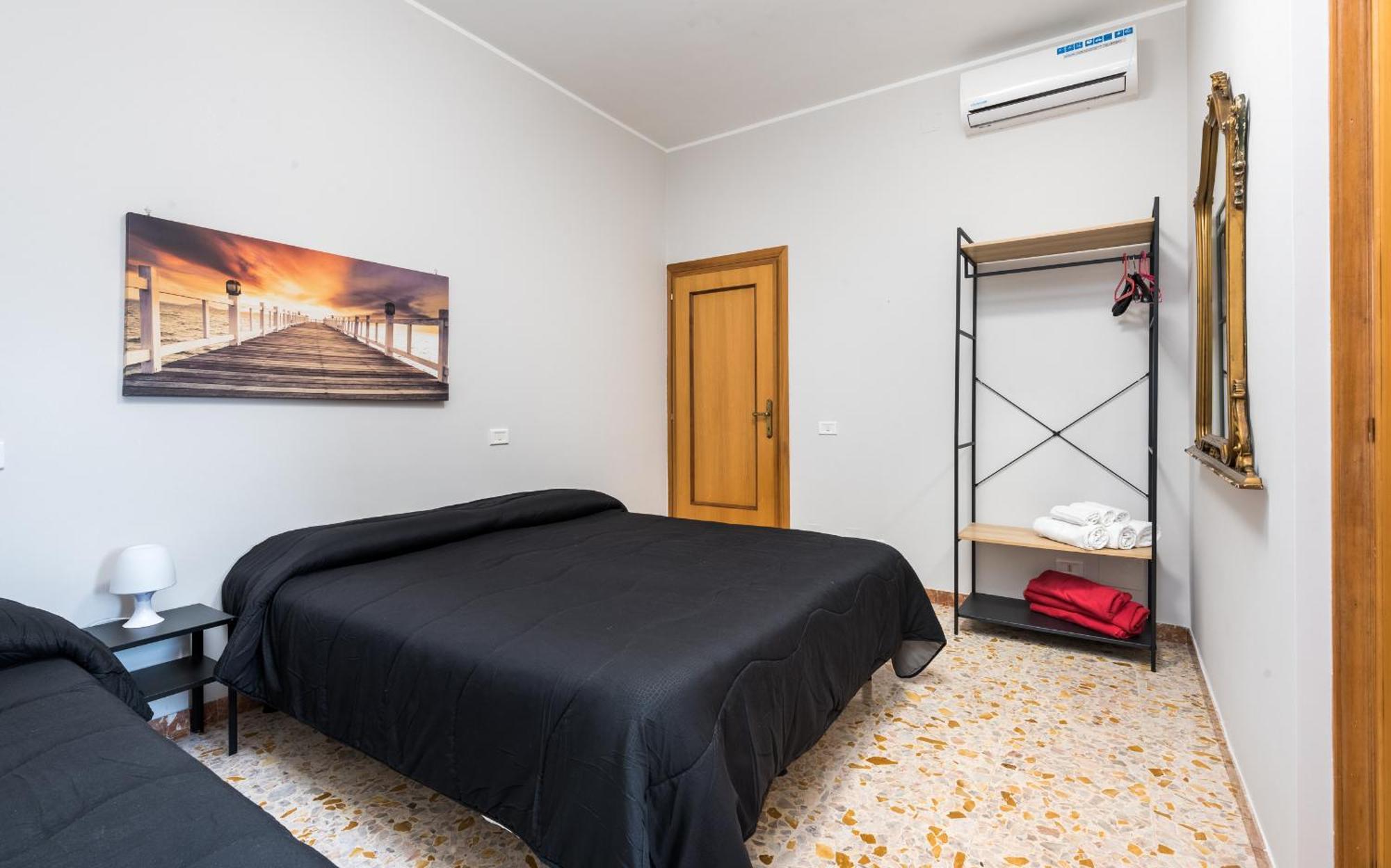 Travelershome Ciampino&Morena Guesthouse Affittacamere *
